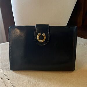 Vintage black Leather Compact Kiss lock Gucci Wallet